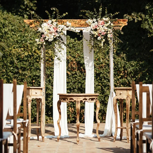CELEBRATING LOVE IN STYLE